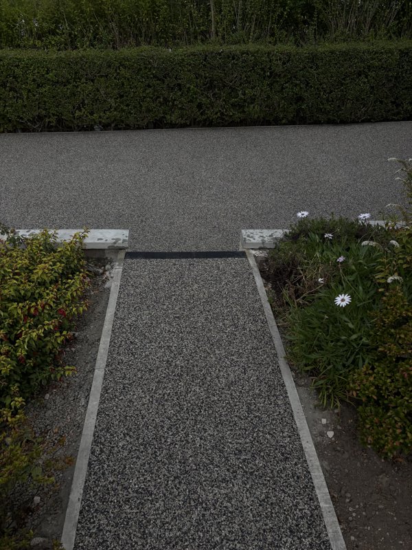 Resin Bound Driveway & Pathways - After