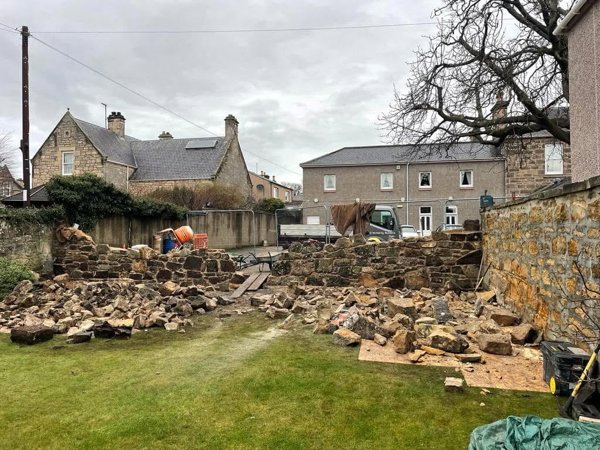 Boundary sandstone wall - After